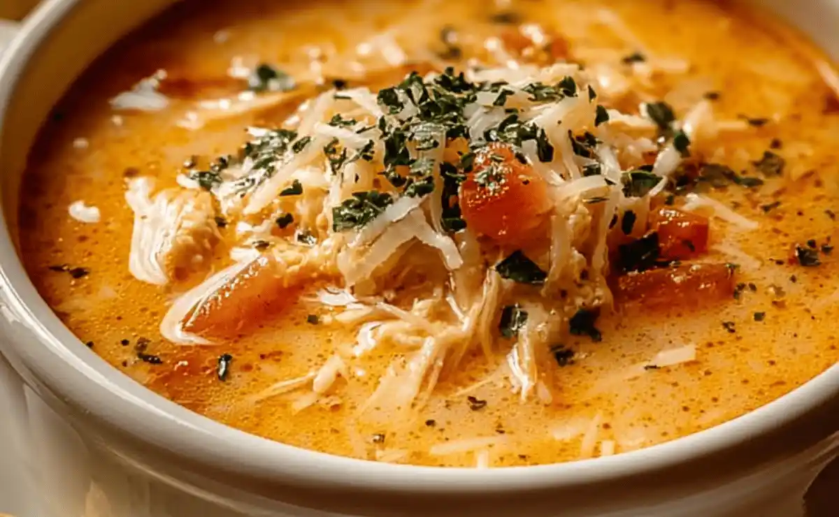 Crock Pot Creamy Chicken Parmesan Soup