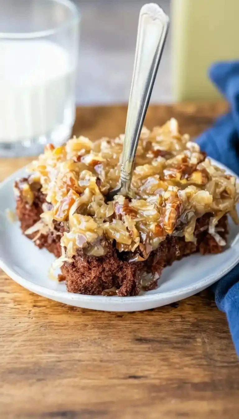 Pin by Bailey Waldrop on Yummy food! | Chocolate sheet cake recipe, Chocolate sheet cake, Sheet cake recipes